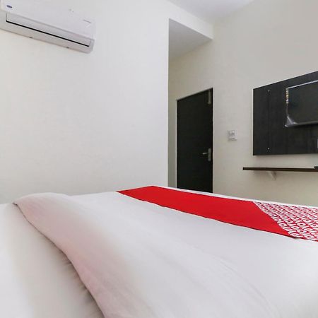 Hotel O Red Ark Landran Extérieur photo