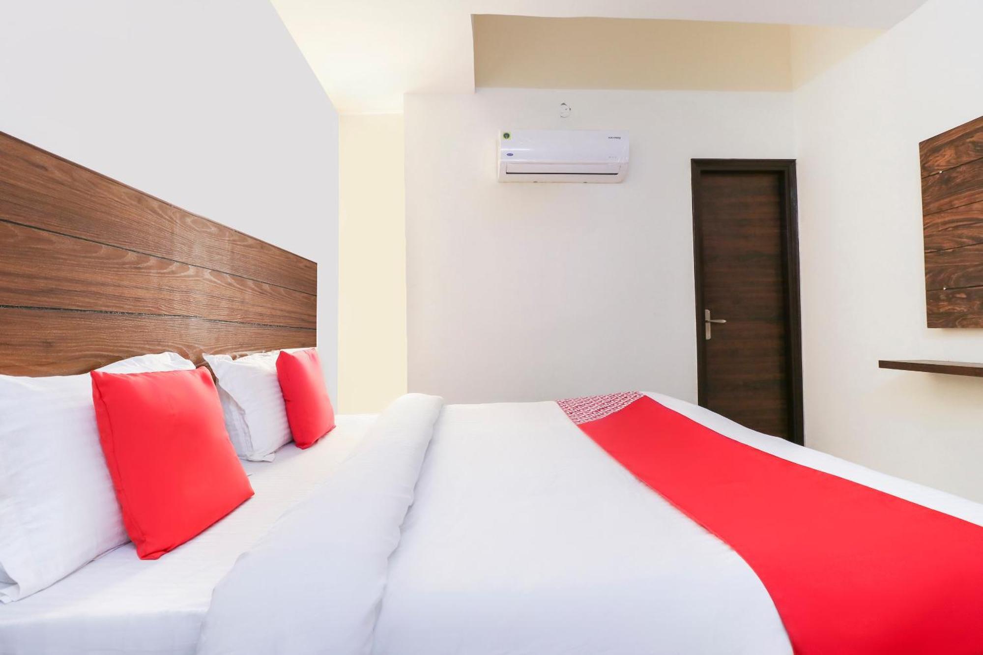 Hotel O Red Ark Landran Extérieur photo
