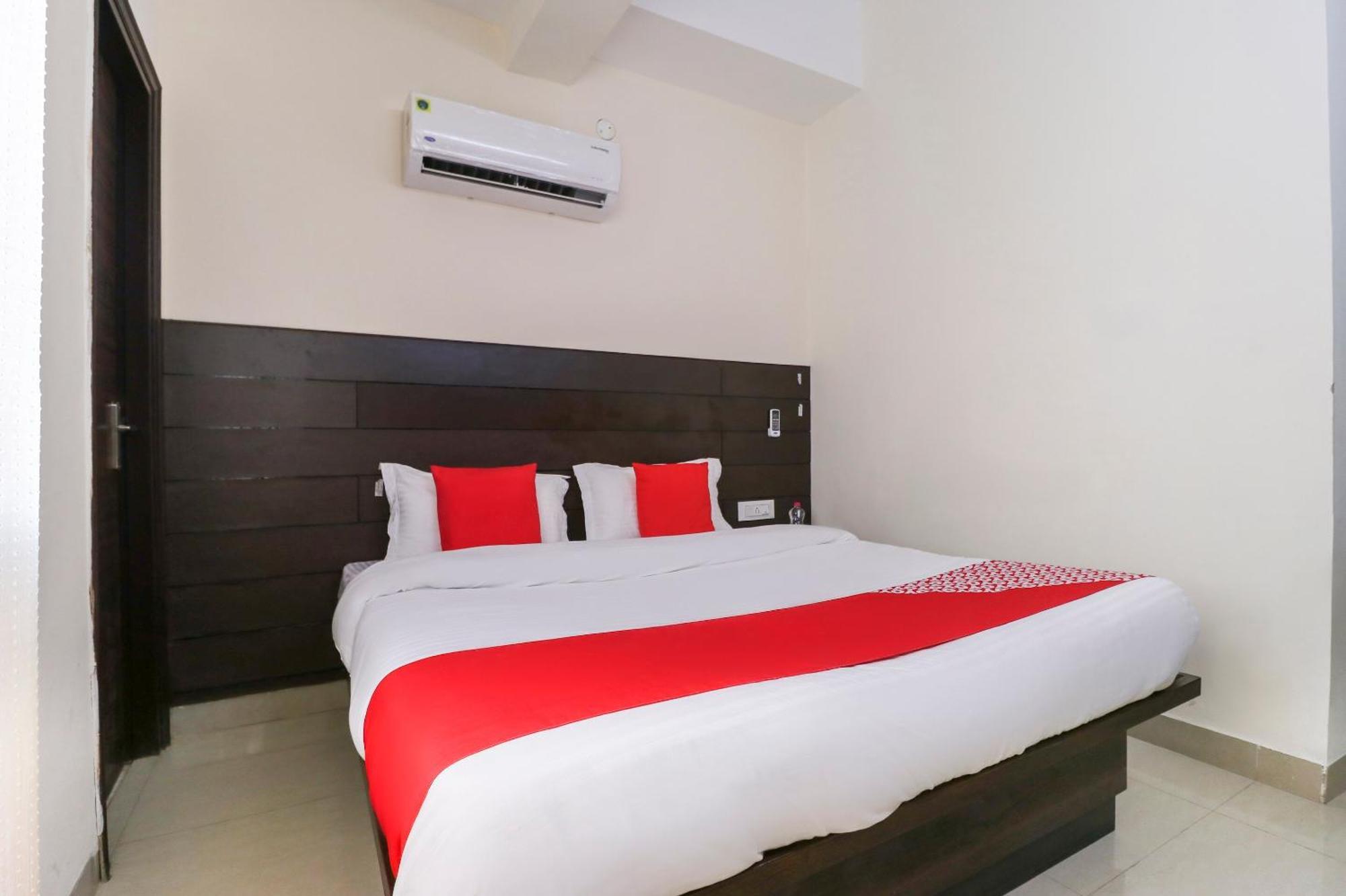 Hotel O Red Ark Landran Extérieur photo